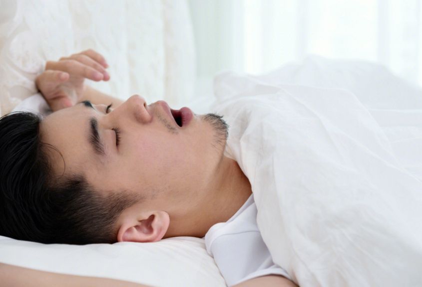 鼾声如雷睡眠欠佳？小心睡眠呼吸暂停